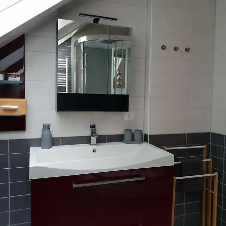 아파트 Alpenloft Theresia *